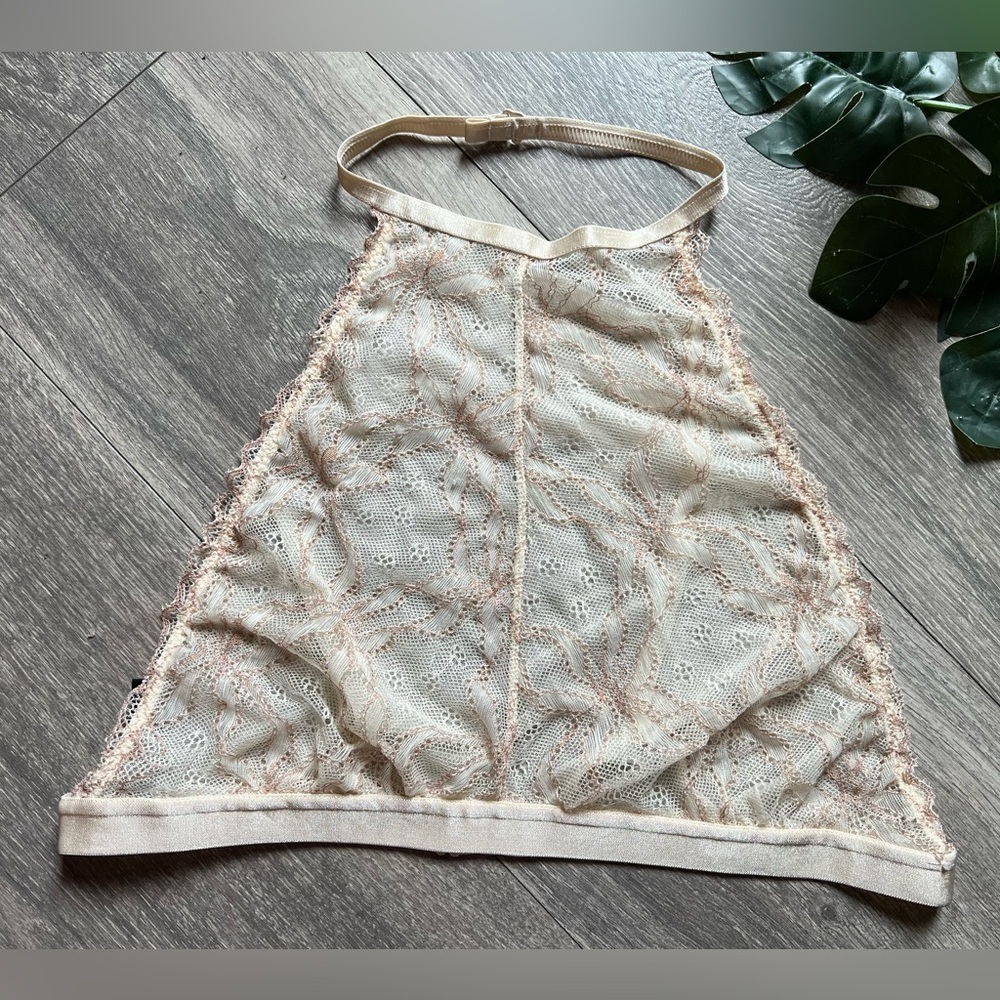 Youmita stretch Lace backless halter bra. Sz L